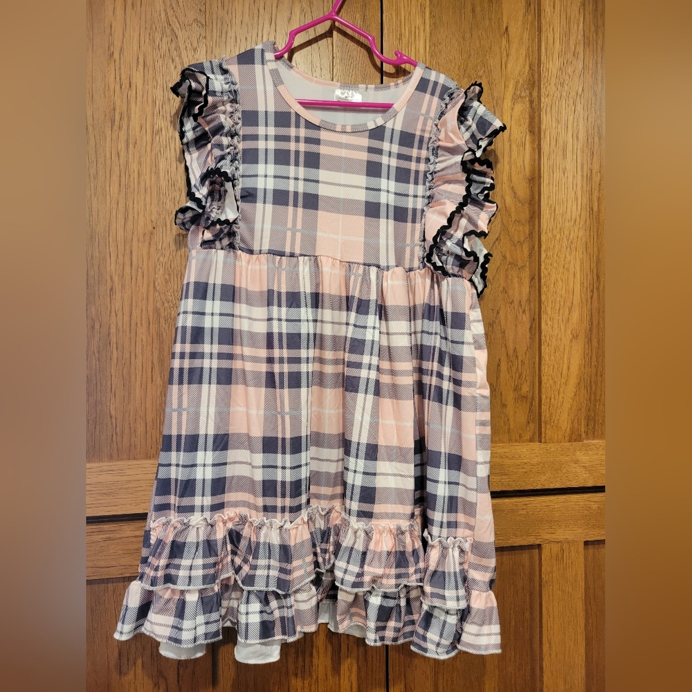 NWOT Little Girls Plaid Print Dress.  RUNS SMALL 7-8 (6)